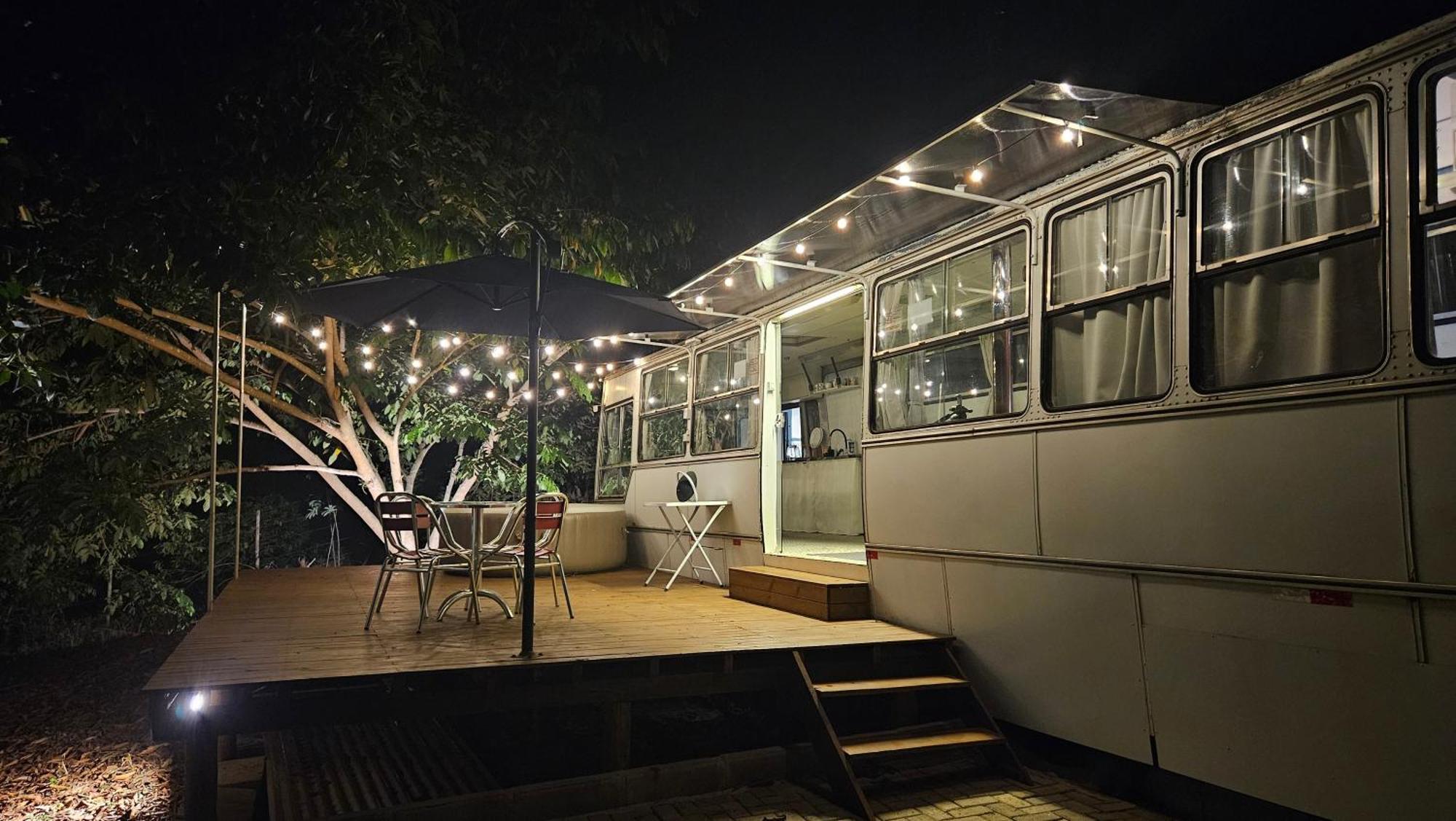 Holiday home Onibus Casa Vni